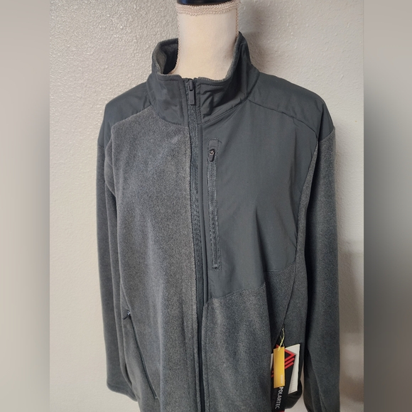 All in Motion - Picture 4 of 15